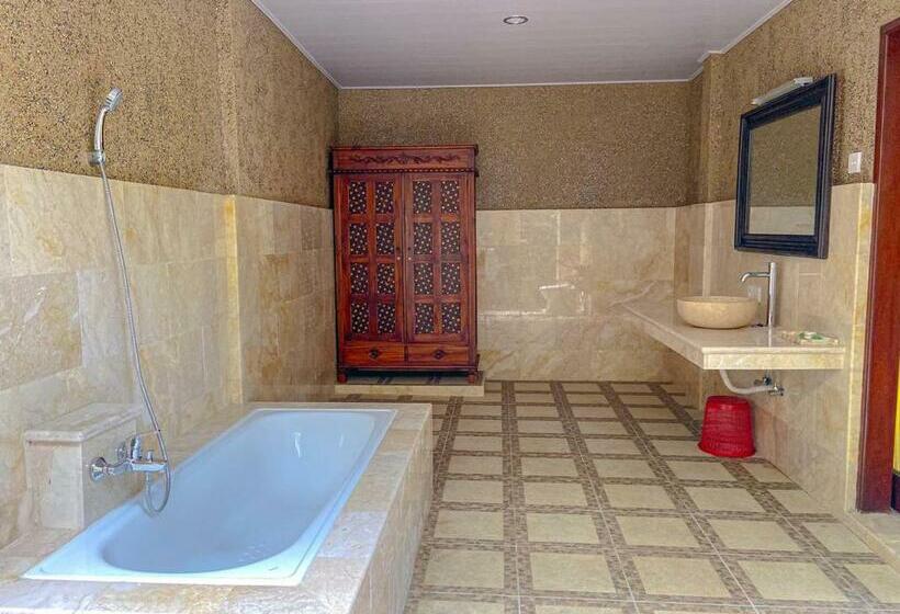 اتاق لوکس, Three Brothers Bungalows & Villas