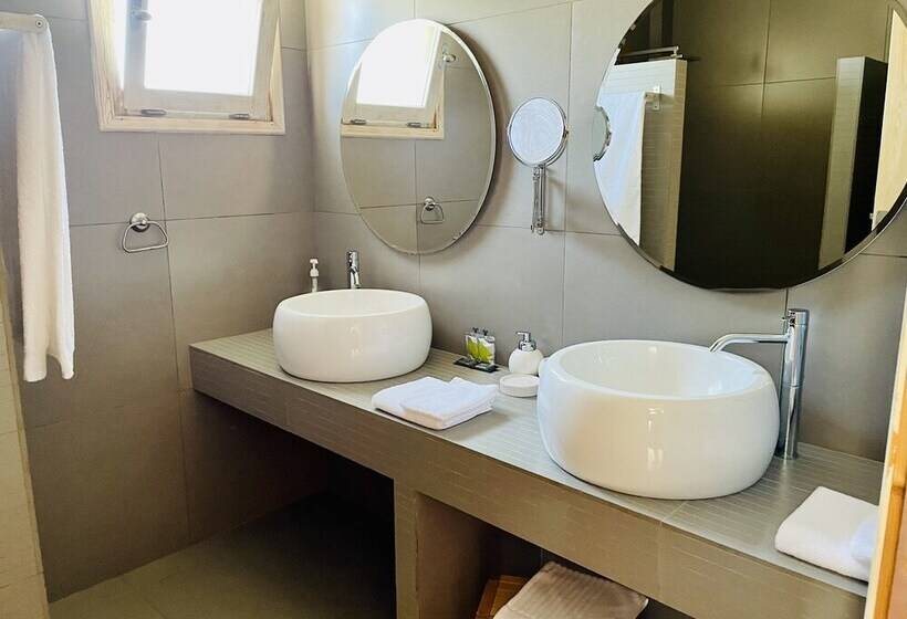Полулюкс, Speires Suites