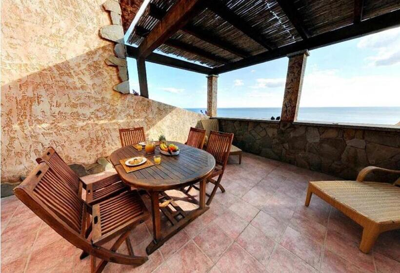 Апартаменты 1 Спальня Вид на Море, Residence Il Borgo Di Porto Corallo