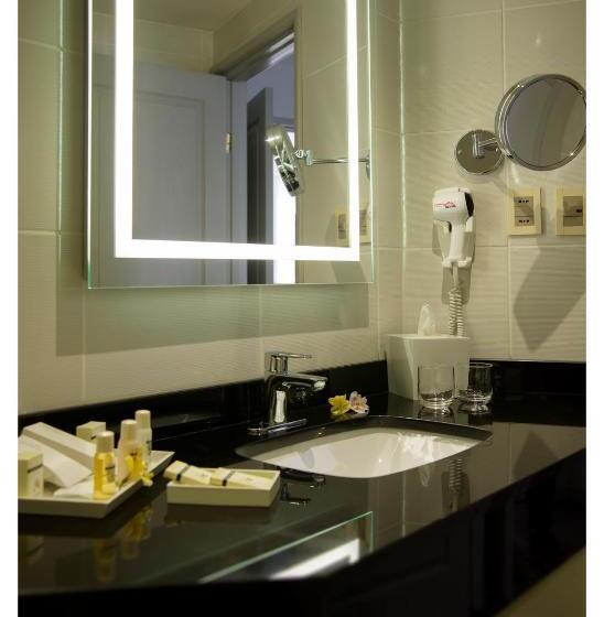 اتاق لوکس چهار تخته, Casa Grande Suites