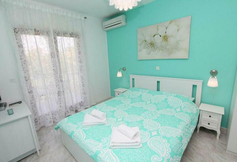 Номер Стандарт с Балконом, Guest House Ambienti