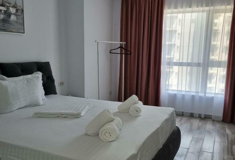 带1个卧室的带阳台的公寓, Olimp Sea View Apartments Etajul 11