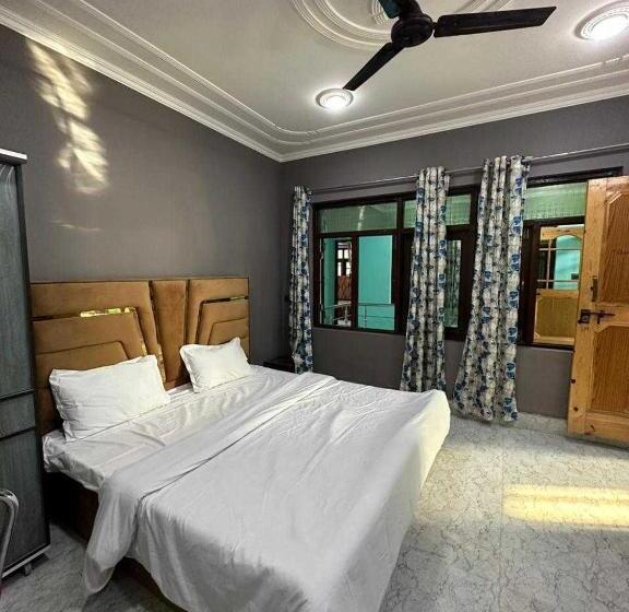 Номер Стандарт, Oyo Flagship 81309  Zulfikar