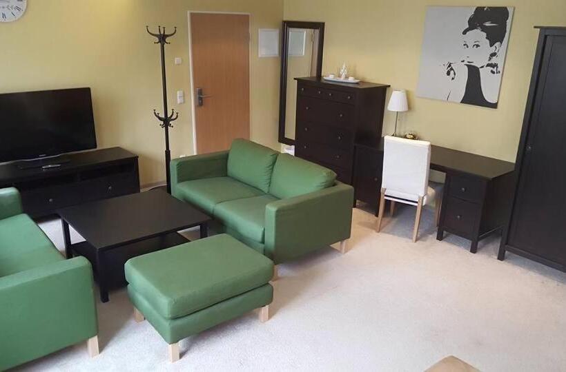 מיטת קינג בסוויטה, Casilino Hotel A 24 Wittenburg