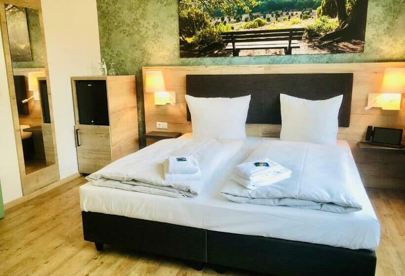 Номер Стандарт, Landhotel Gutshof Im Oertzetal In Oldendorf, Südheide