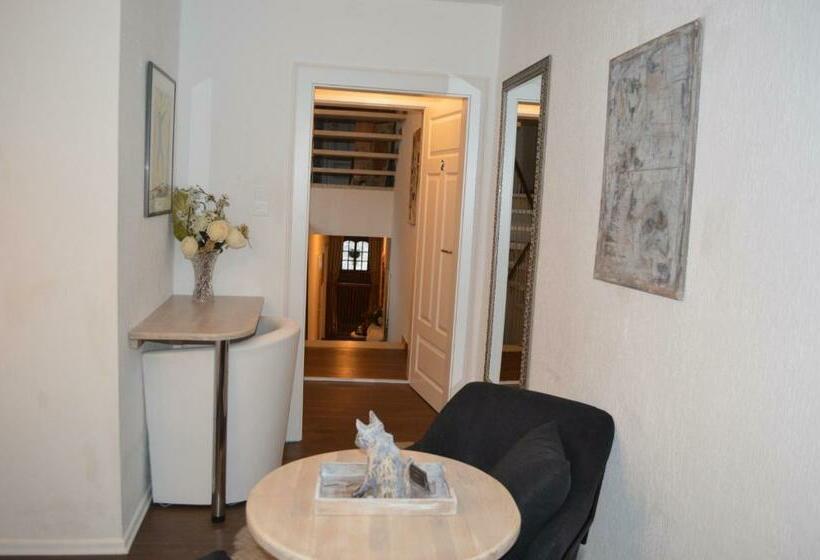 Номер Стандарт, Ulrike S Pension Am Kurpark