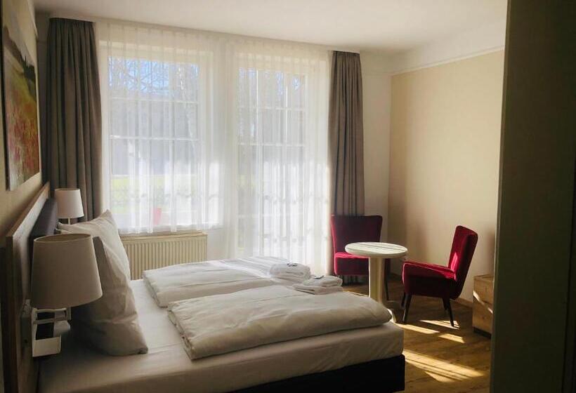 Номер Стандарт с Террасой, Landhotel Gutshof Im Oertzetal In Oldendorf, Südheide