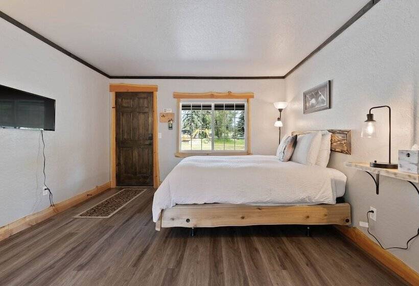 Номер Стандарт, Lake Village Lodge