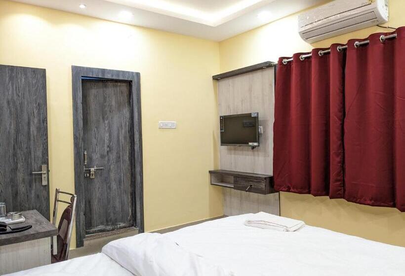 اتاق کلاسیک چهارنفره, Trs Inn
