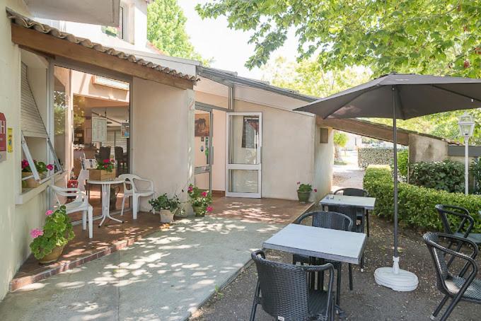 Вилла 2 Спальни, Hôtel Restaurant Platanes   Kb Hotel Group