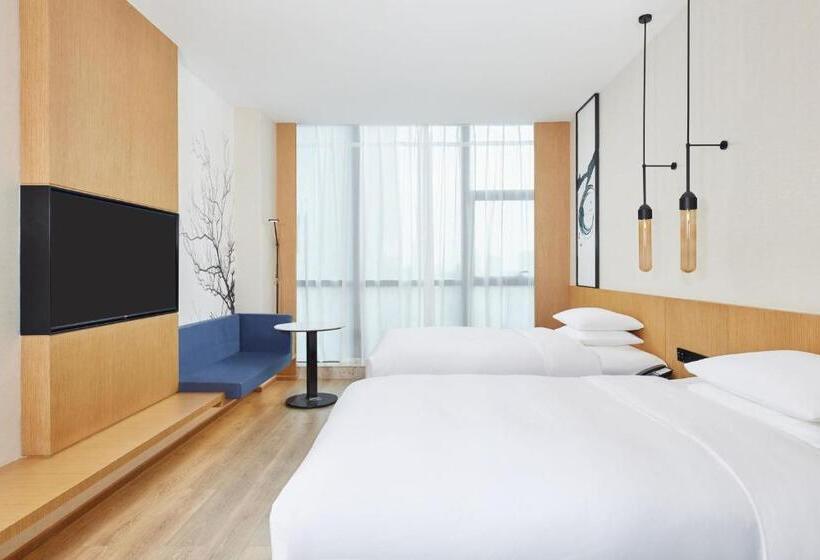 Номер Премиум Вид на Город, Fairfield By Marriott Zibo