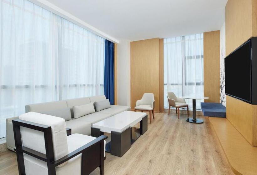 Люкс Вид на Город, Fairfield By Marriott Zibo