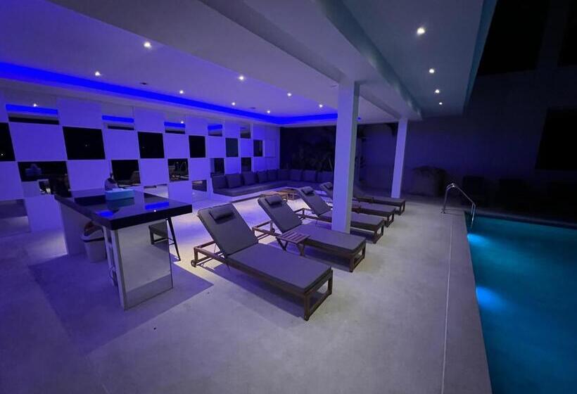 Апартаменты 1 Спальня Вид на Море, The Beach Residence