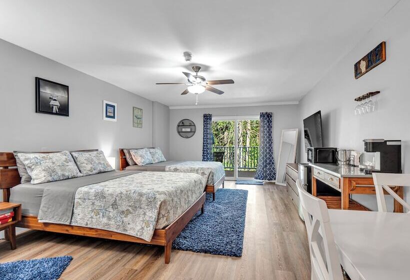 Студия Deluxe, Victorian Inn Elkhart Lake