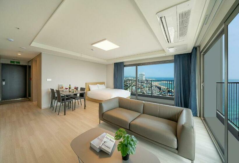 اتاق خانوادگی با چشم‌انداز دریا, Sokcho I Park Suite Hotel & Residence