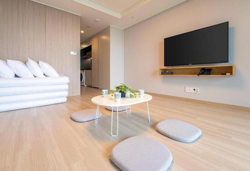 اتاق لوکس با چشم‌انداز شهر, Sokcho I Park Suite Hotel & Residence