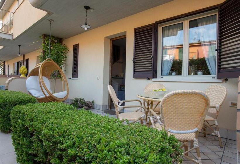 غرفة قياسية مع حمام خارجي, B&b At Durrueli S