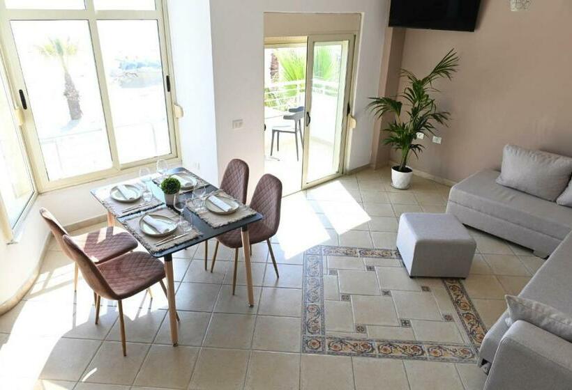 آپارتمان 1 خوابه با چشمانداز دریا, Wave Beachfront Apartments