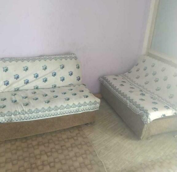 Трехместный Номер Классика, Oyo 81194 Aradhya Residency