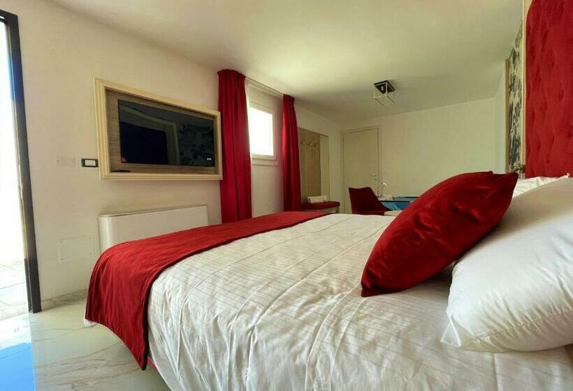 اتاق استاندارد با وان آب گرم, Grotta Saracena Resort