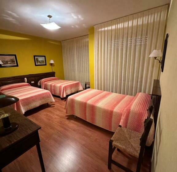 标准三人间, Hostal El Chocolatero