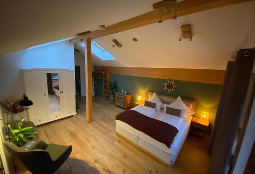 带阳台的豪华间, Bergsteiger Hotel Grüner Hut
