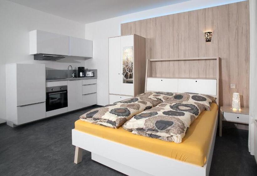 Люкс Повышенной Комфортности, Designpension Idyll Nr2 Hotel Garni