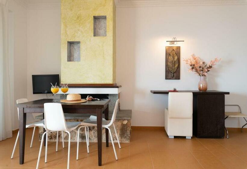 Huoneisto 1 Makuuhuone Merinäkymä, 3aktes Suites & Studios