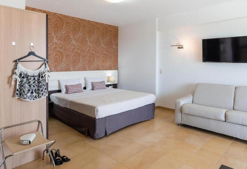 Студия Стандарт Вид на Море, 3aktes Suites & Studios