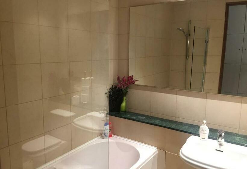 Quarto standard, The Luxury Inn