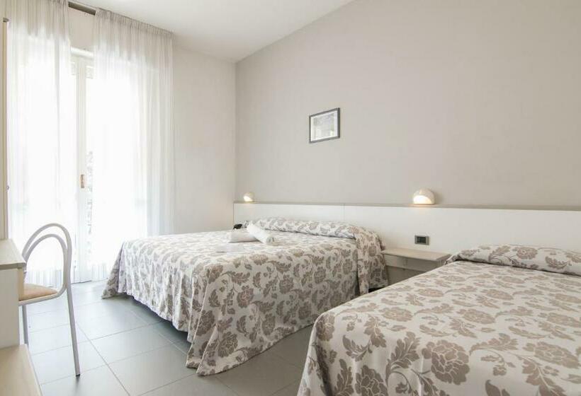 Habitación Cuádruple Clásica, B&b Hotel Souvenir