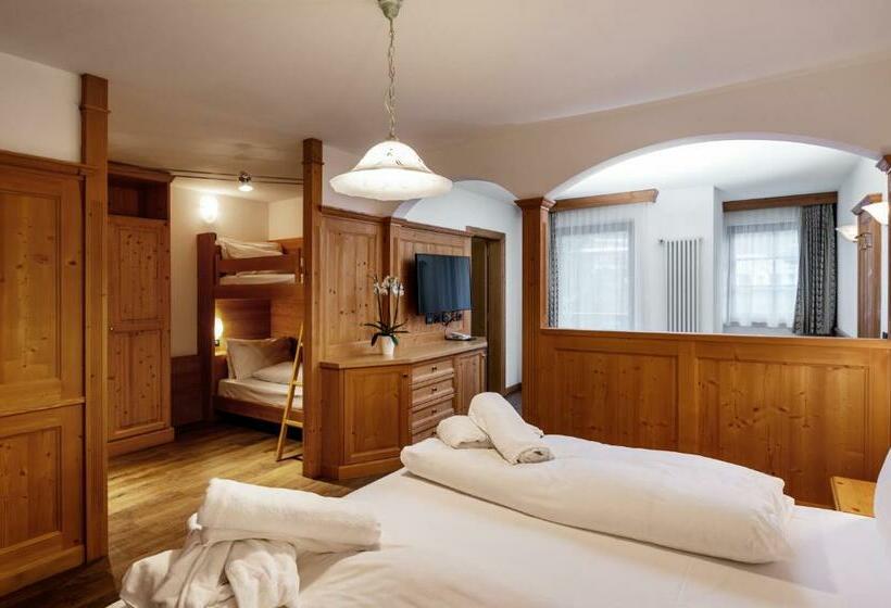 주니어 스위트, Terme Antico Bagno