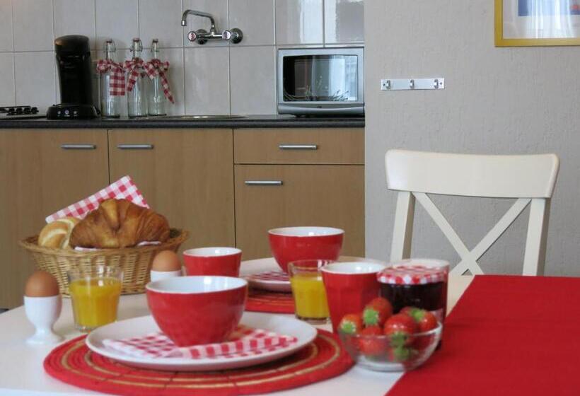Семейный Номер, Appartementen Valkenburg
