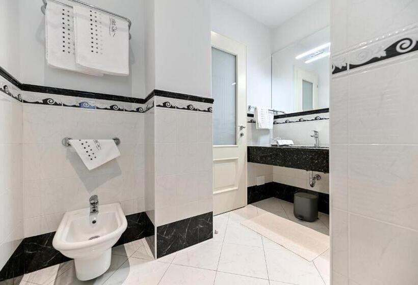 Апартаменты 1 Спальня Вид на Море, Villa Hresc M