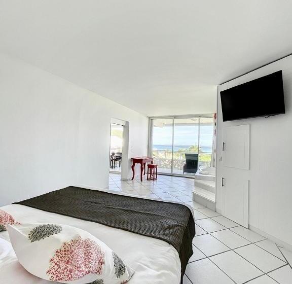 Deluxe Suite Sea View, Le Domaine Anse Marcel Beach Resort