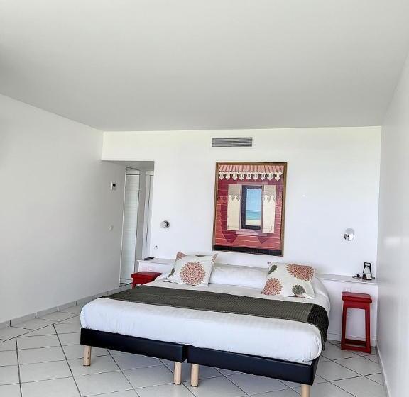 Deluxe Suite Sea View, Le Domaine Anse Marcel Beach Resort