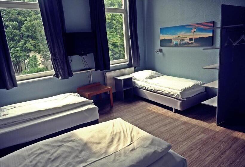 Номер Стандарт Трехместный, Apart Hotel Sarstedter Hof