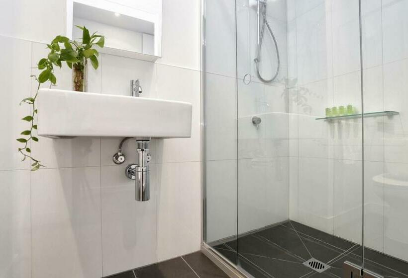 آپارتمان 1 خوابه با بالکن, Aura On Flinders Serviced Apartments