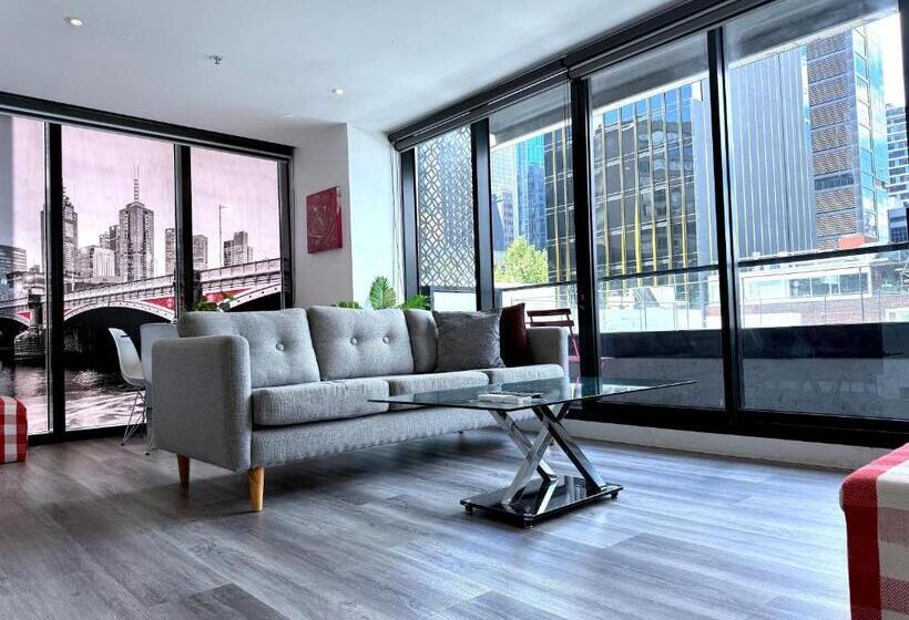 آپارتمان 2 خوابه با بالکن, Aura On Flinders Serviced Apartments
