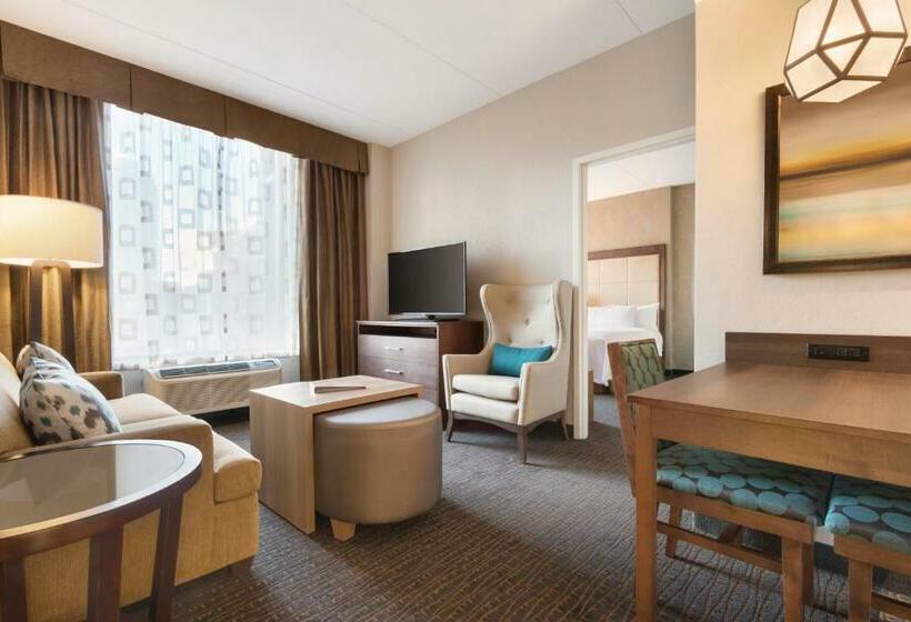 غرفة قياسية لذوى الاحتياجات الخاصة, Homewood Suites By Hilton Calgary Downtown