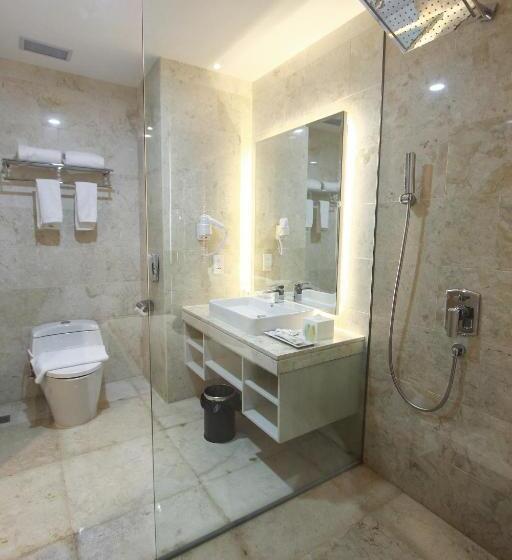 Номер бизнес-класса, Platinum Hotel & Convention Hall Balikpapan