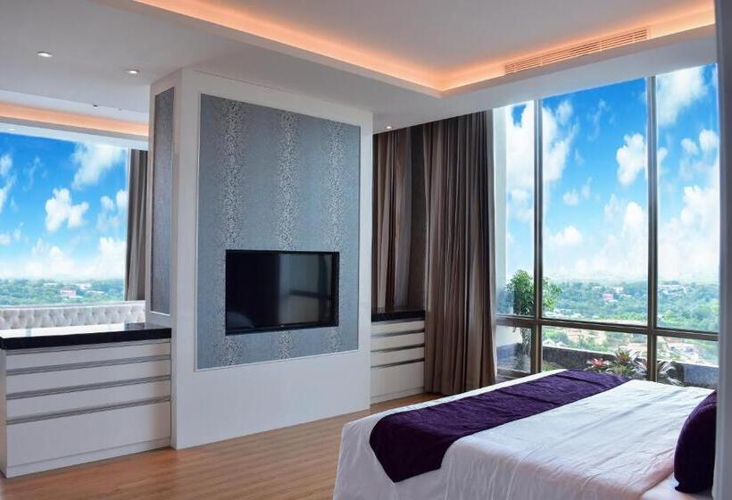 Люкс, Platinum Hotel & Convention Hall Balikpapan