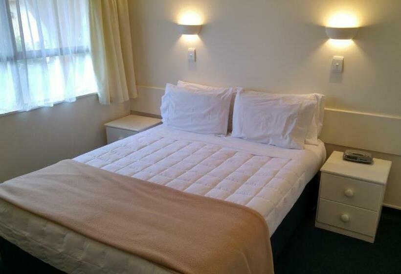 Апартаменты 1 Спальня, Hobson's Choice Motel