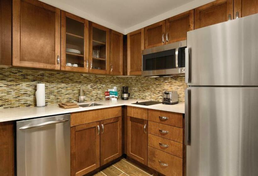 Люкс Кровать Кинг, Homewood Suites By Hilton Augusta