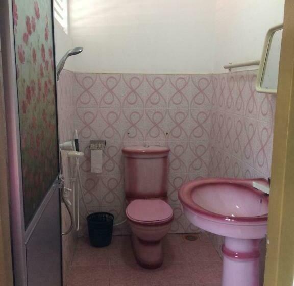 Трехместный Номер Стандарт с Балконом, White Villa
