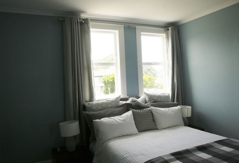스탠다드 룸, The Gables B&b
