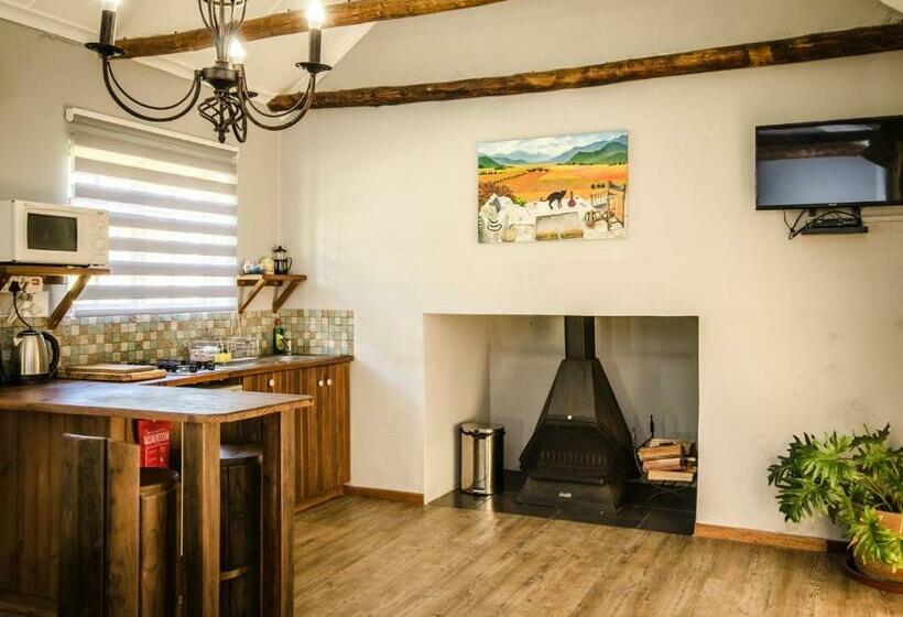 Студия Стандарт, Reflections Guest Farm