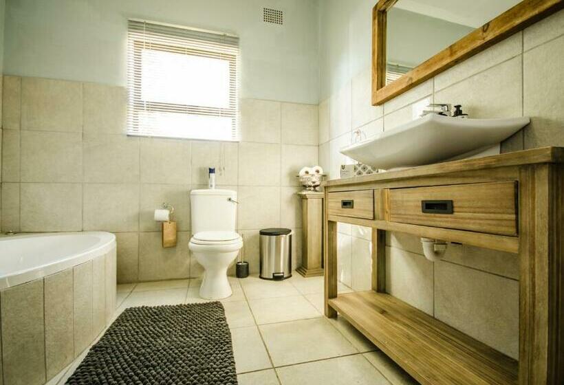 Дом 3 Спальни, Reflections Guest Farm