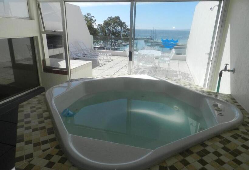 Апартаменты 1 Спальня, Fairways Self Catering
