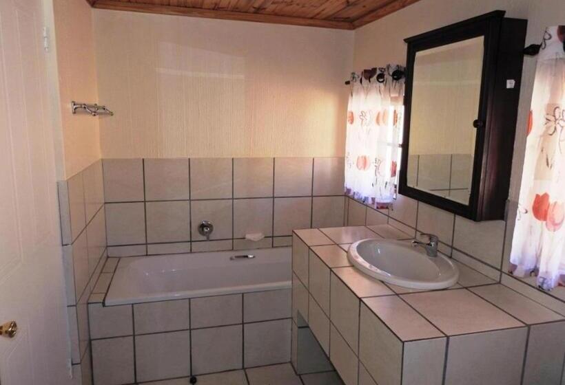 Шале 1 Спальня, Fairways Self Catering